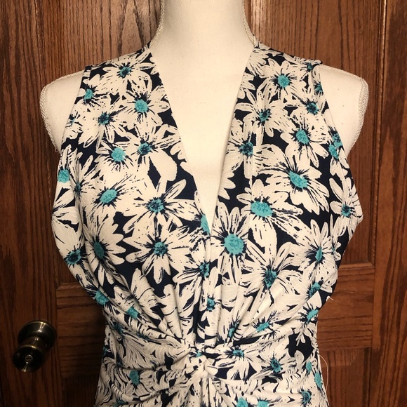 NWT Daisy Print Front Knot Dress - Picture 12 of 12
